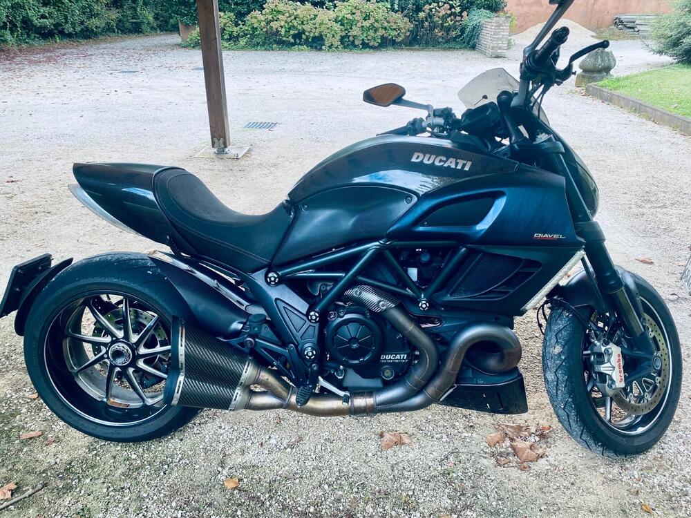Ducati Diavel 1200 Carbon (2010 - 13)