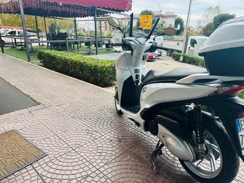 Honda SH 300 i ABS (2016 - 20) (10)