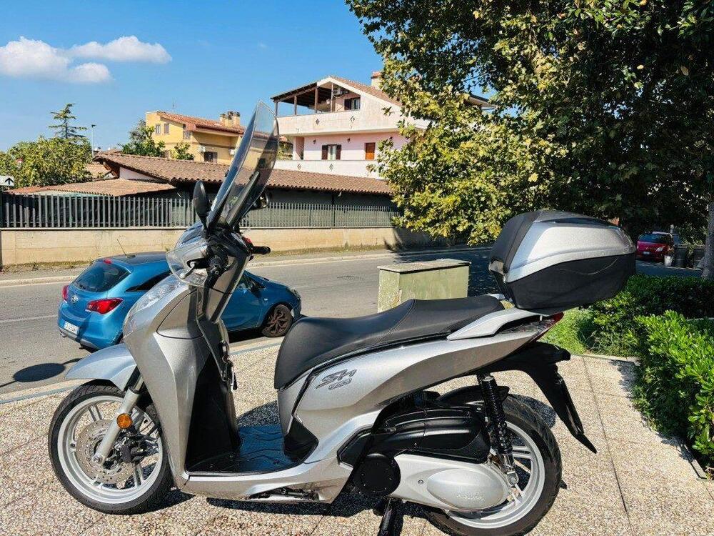 Honda SH 300 i ABS (2016 - 20) (7)