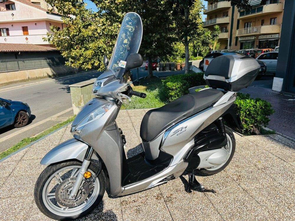 Honda SH 300 i ABS (2016 - 20) (2)