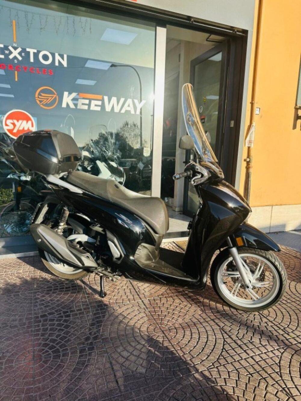 Honda SH 350 (2021 - 24) (7)