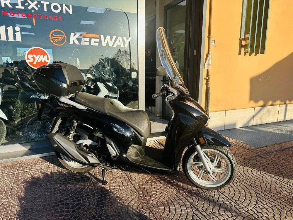 Honda SH 350 (2021 - 24) (10)