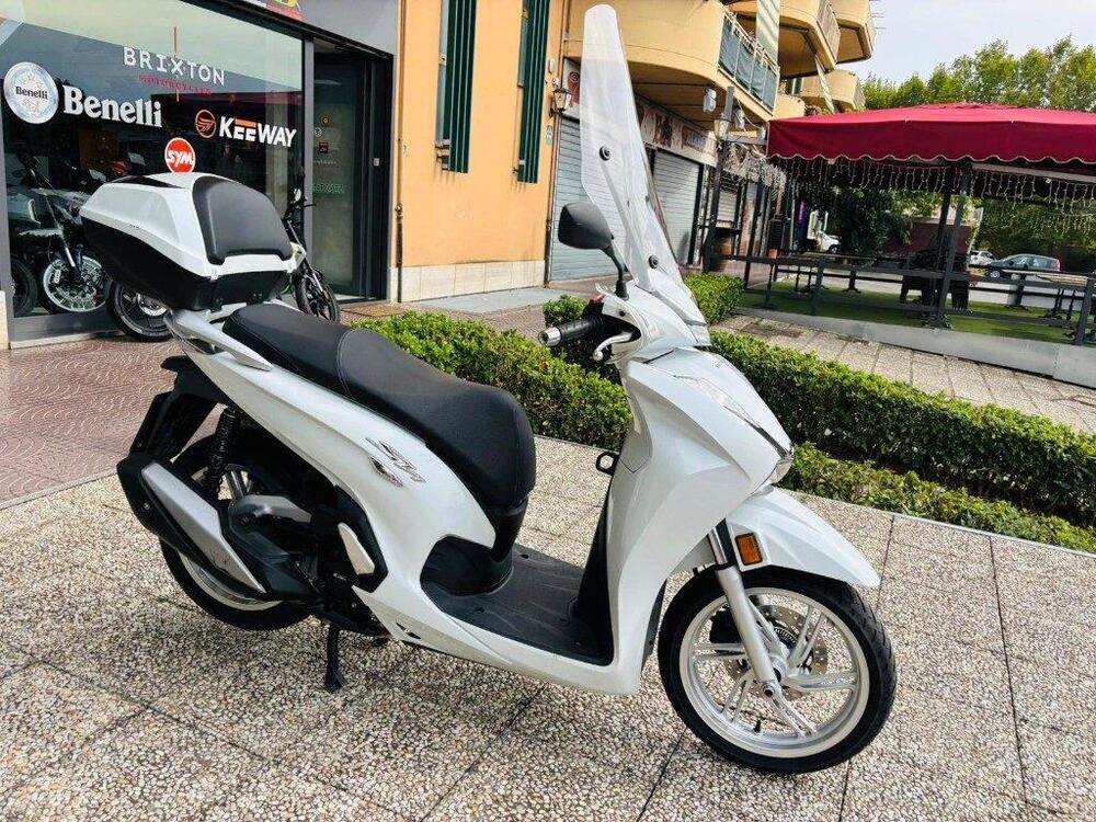 Honda SH 350 (2021 - 24) (10)