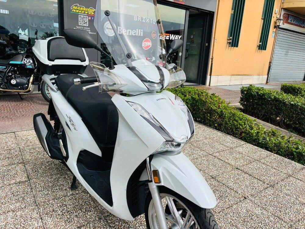 Honda SH 350 (2021 - 24) (11)