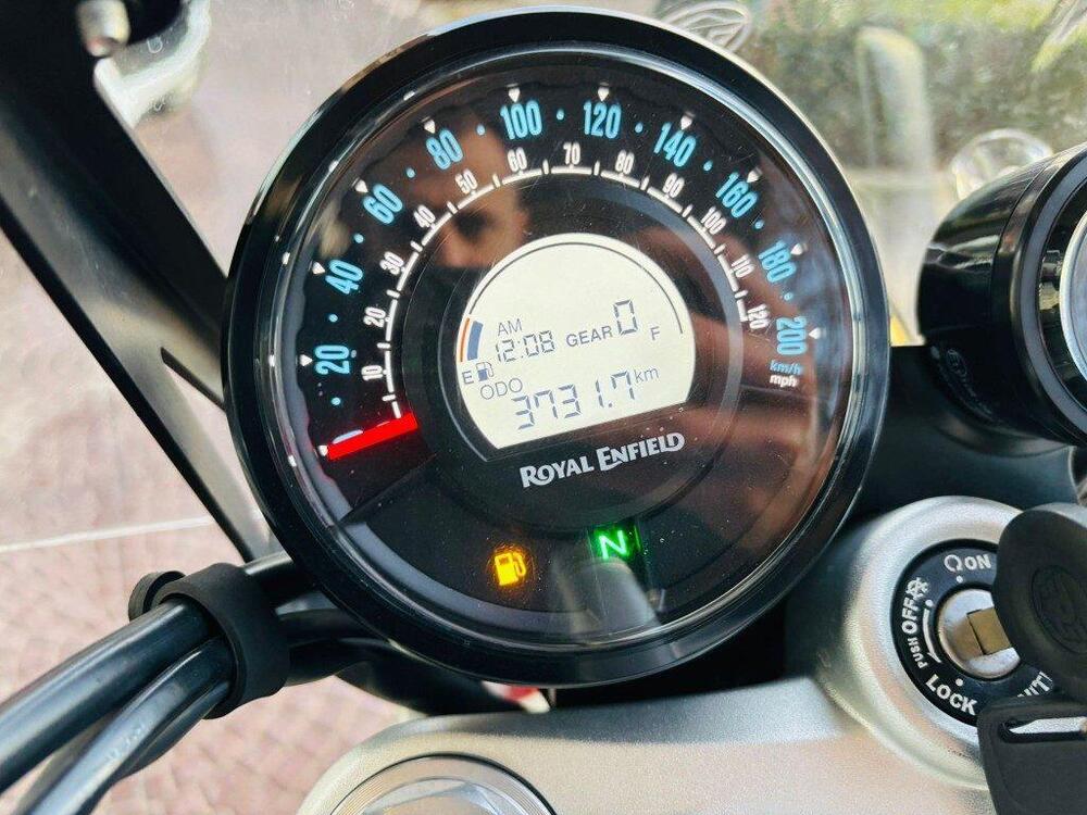 Royal Enfield Super Meteor 650 (2023 - 25) (2)