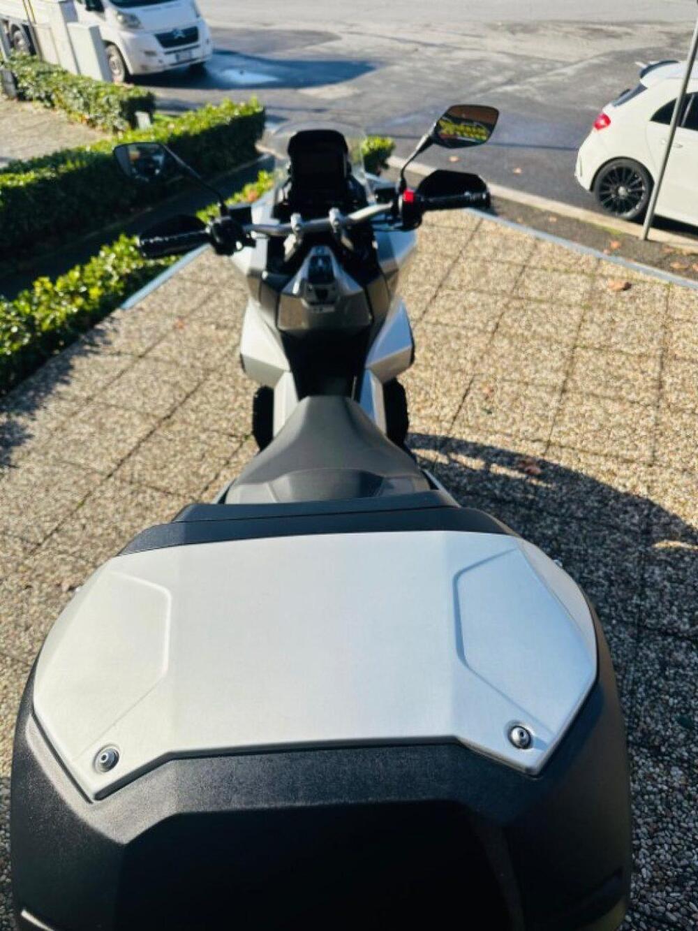 Honda ADV 350 (2022 - 24) (8)