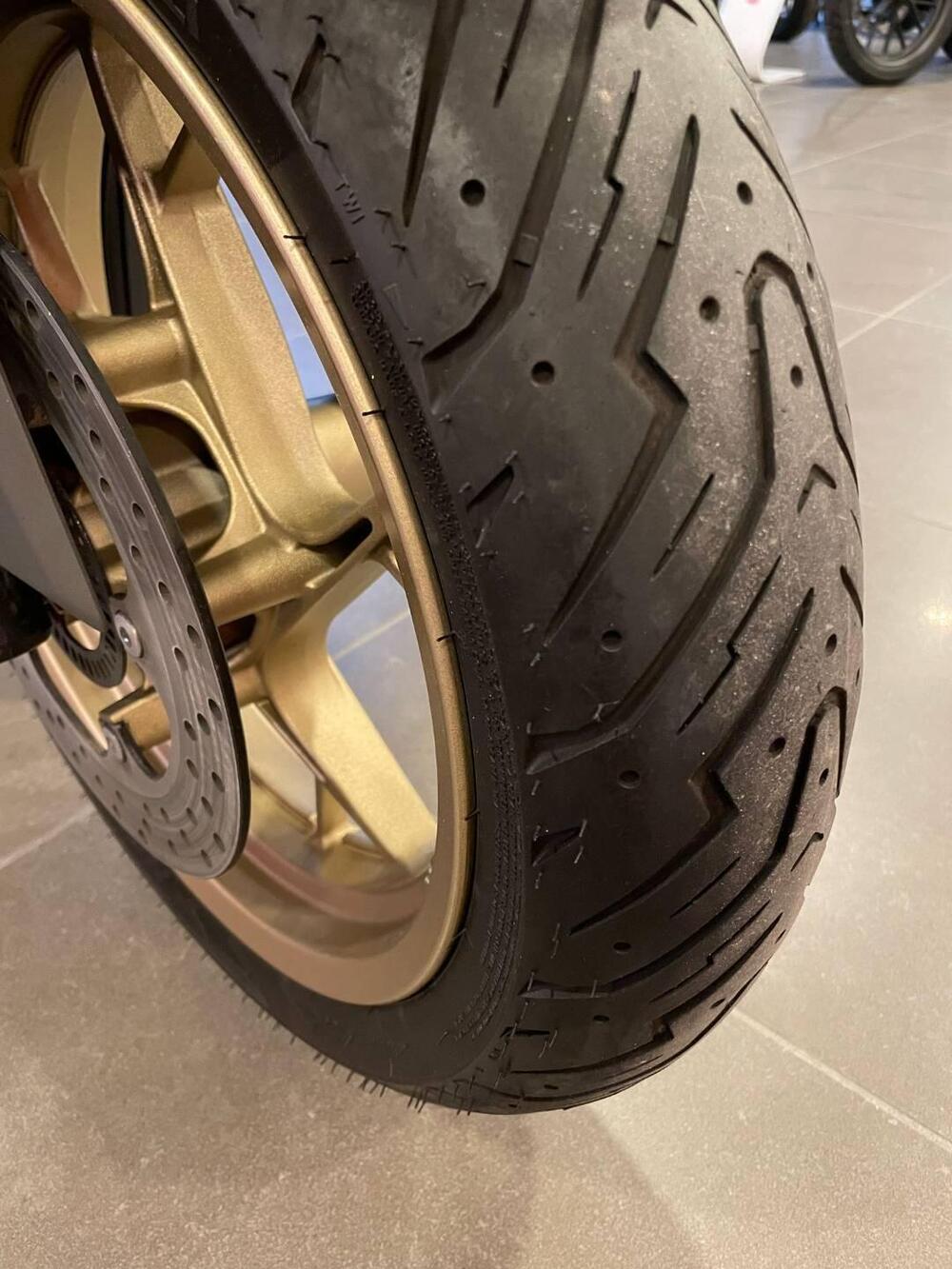 Yamaha X-Max 300 Tech Max (2021 - 24) (6)