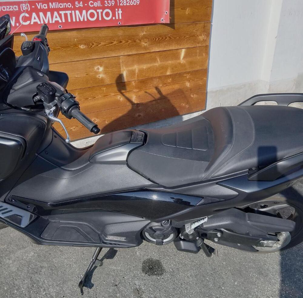 Yamaha T-Max 560 (2020 - 21) (4)