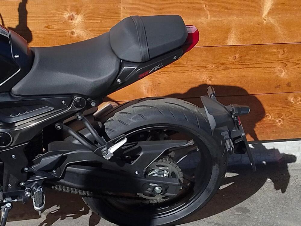 Voge Brivido 300R (2021 - 24) (7)