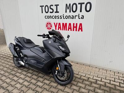Yamaha T-Max 560 (2022 - 24) usata