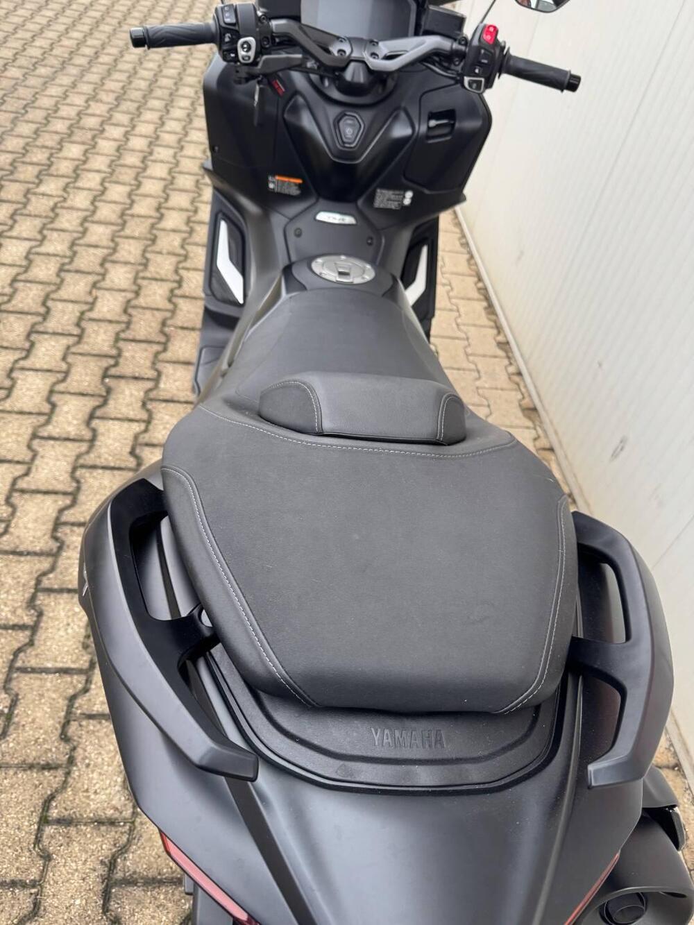 Yamaha T-Max 560 (2022 - 24) (4)