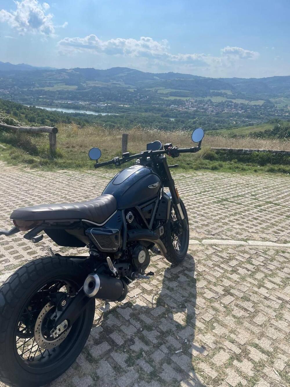 Ducati Scrambler 800 Nightshift (2023 - 25) (2)