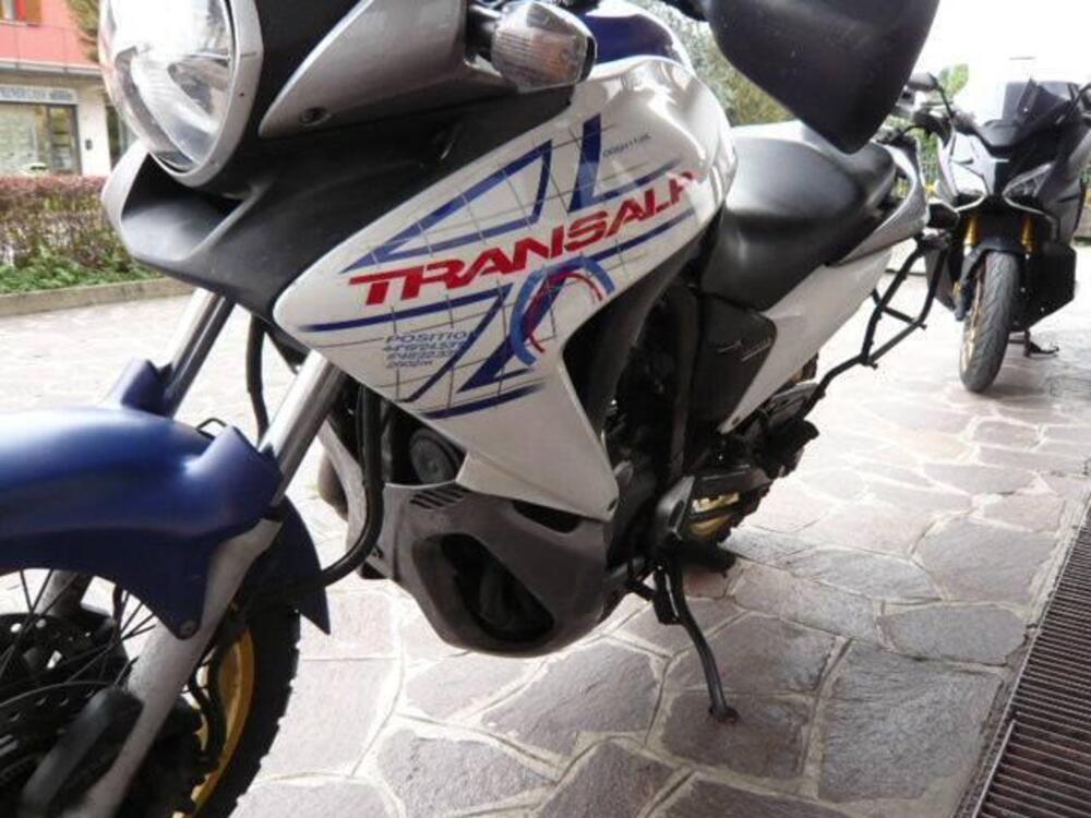 Honda Transalp XL 700 V ABS (2007 - 2013) (4)