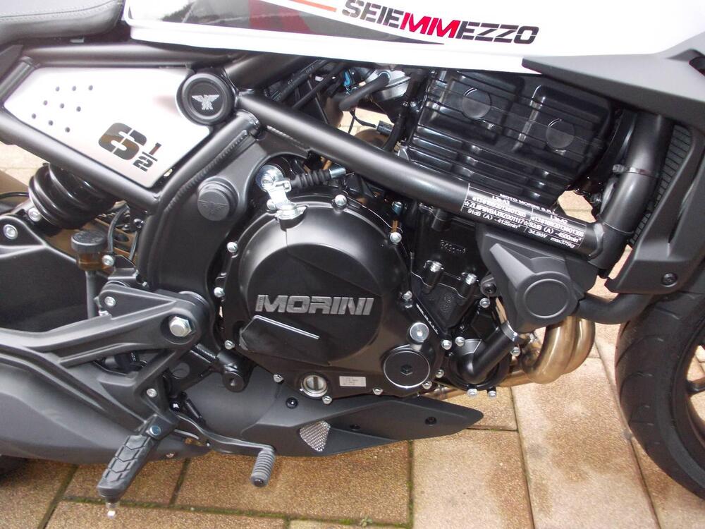 Moto Morini SEIEMMEZZO STR (2022 - 26) (6)
