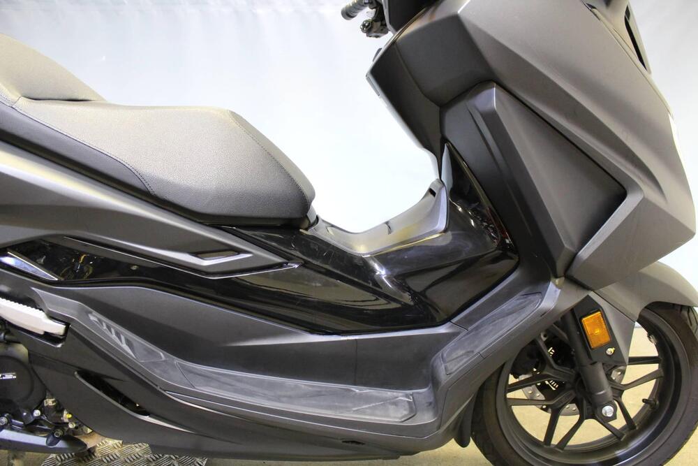 Honda Forza 350 (2022 - 24) (9)