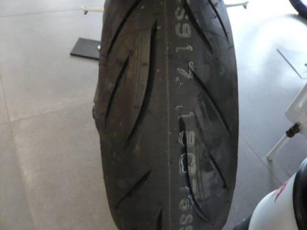 Triumph Speed Triple 1050 (2011 - 13) (8)