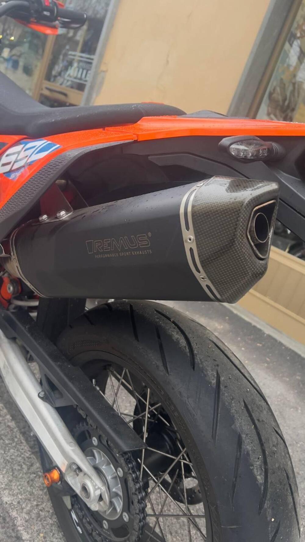 KTM 690 SMC R (2023 - 25) (3)