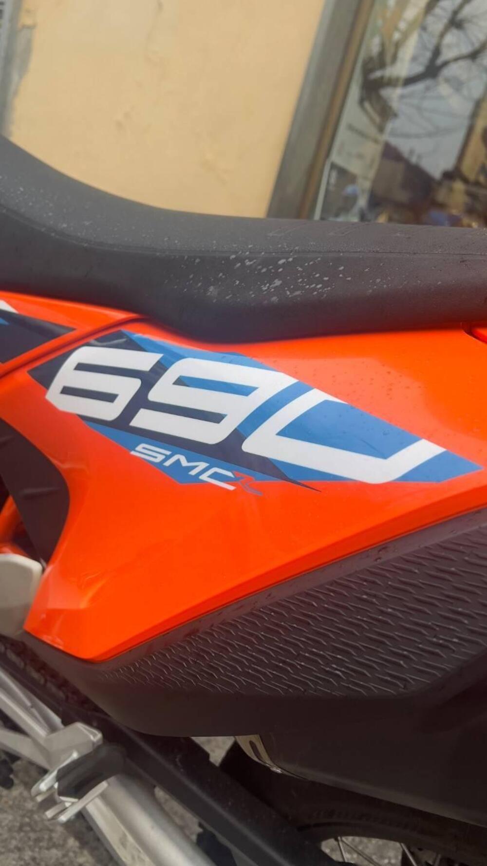 KTM 690 SMC R (2023 - 25) (4)