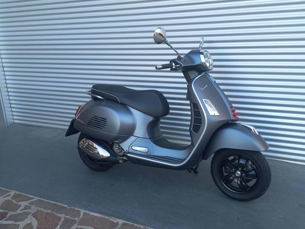 Vespa GTS 300 Super Sport Hpe (2021 - 22) (4)