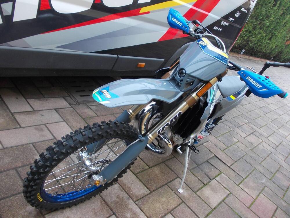 Tm Moto EN 300 Fi ES 2T (2026) (15)