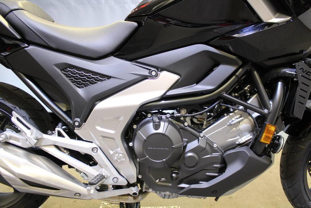 Honda NC 750 X (2025) (9)