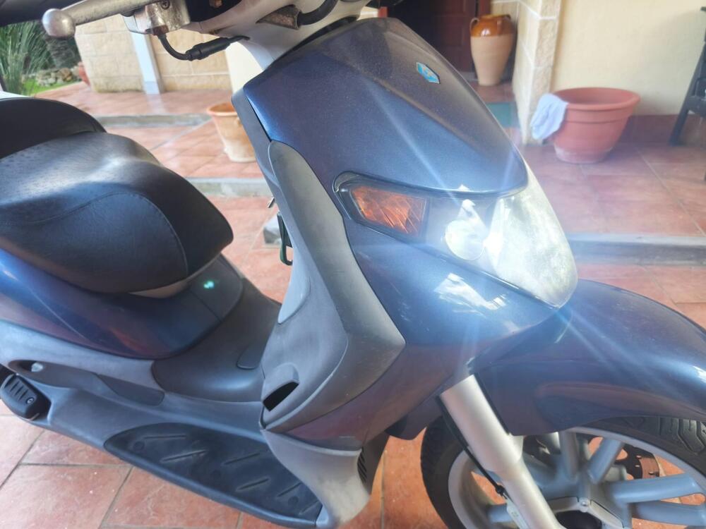 Piaggio Beverly 200 (2002 - 03) (8)