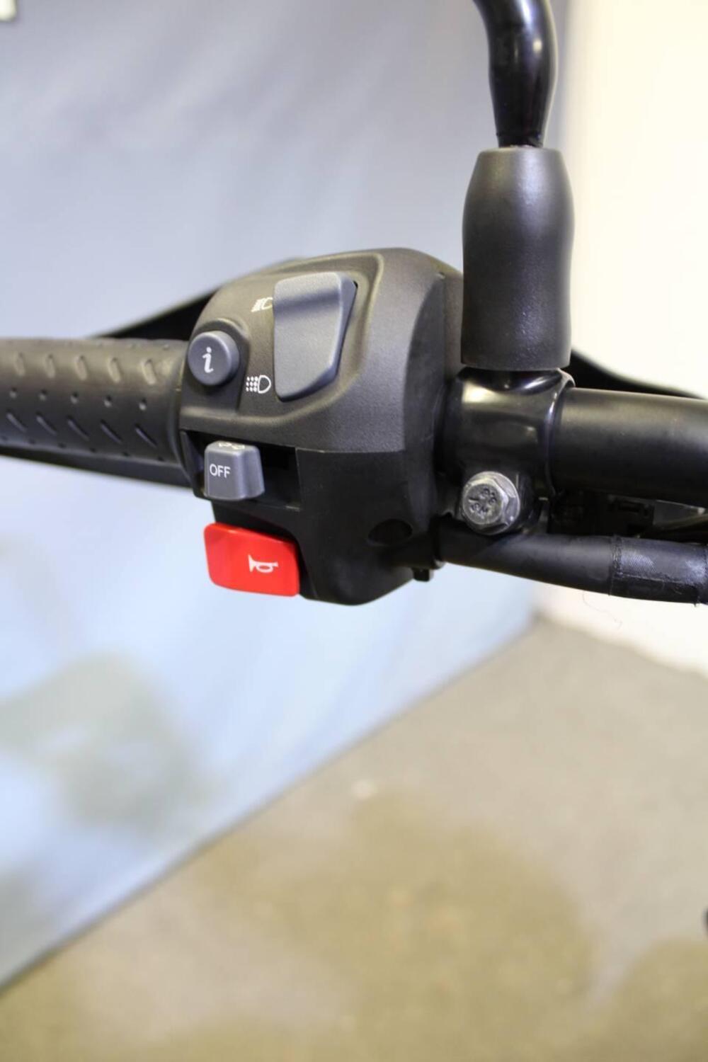 Triumph Scrambler 400 X (2024 - 25) (10)