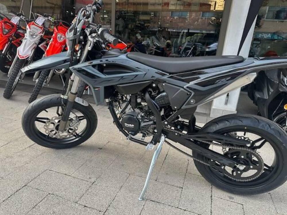 Betamotor RR 50 Motard - X Special Edition (2024 - 25) (2)