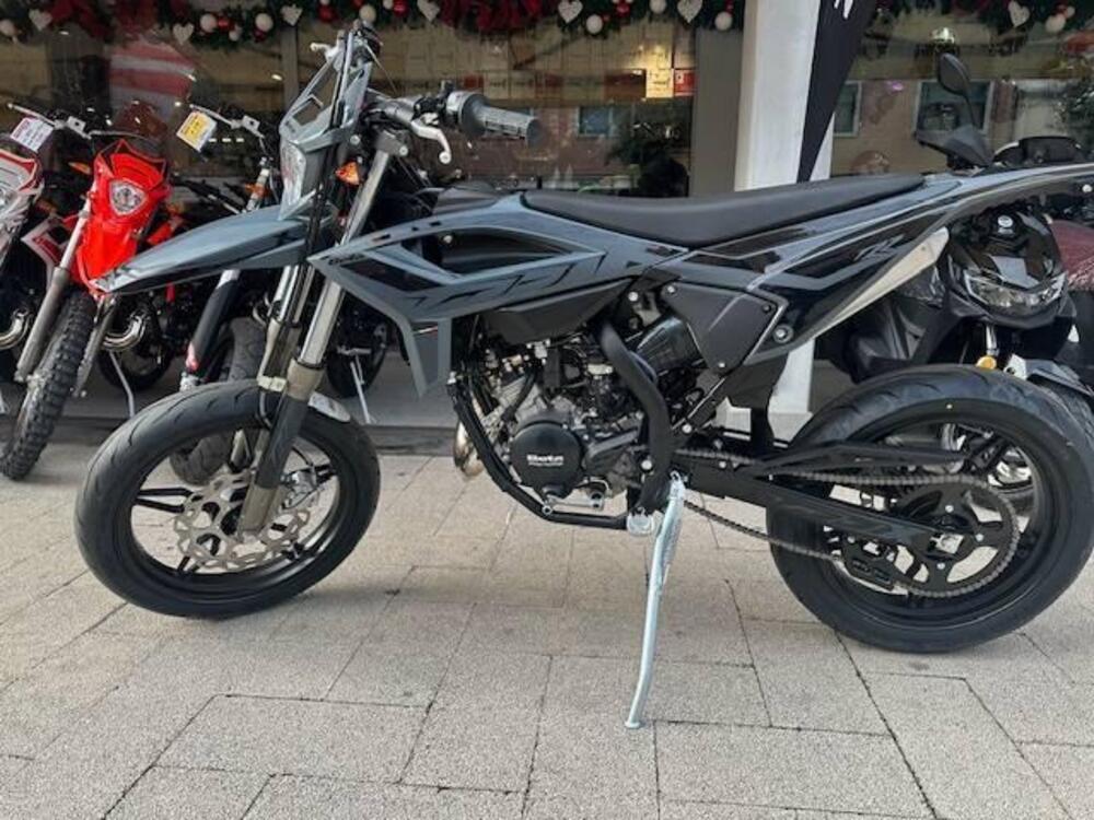 Betamotor RR 50 Motard - X Special Edition (2024 - 25) (4)