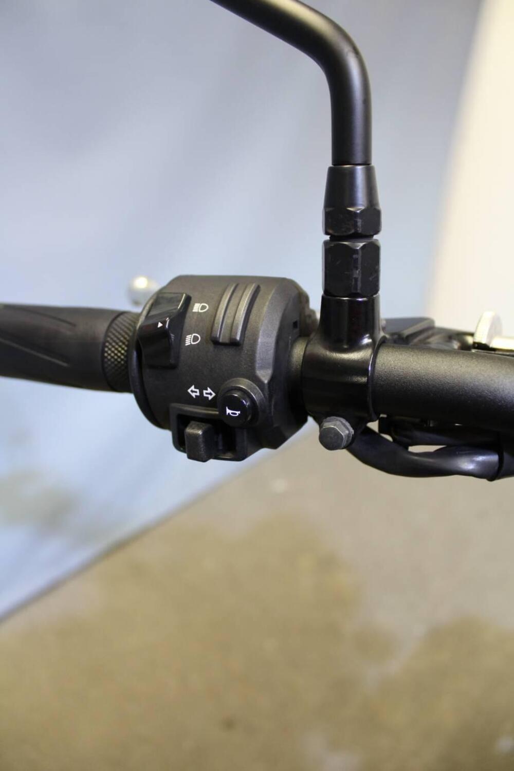 Yamaha XSR 700 ABS (2016 - 20) (11)