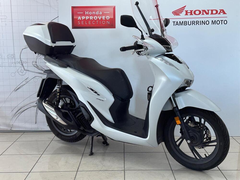 Honda SH 150i (2024 - 25) (2)