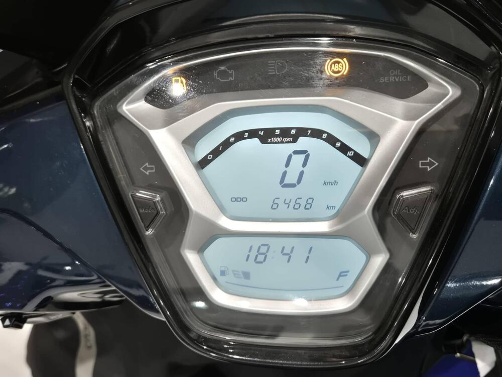 Kymco People 200i S (2021 - 25) (9)