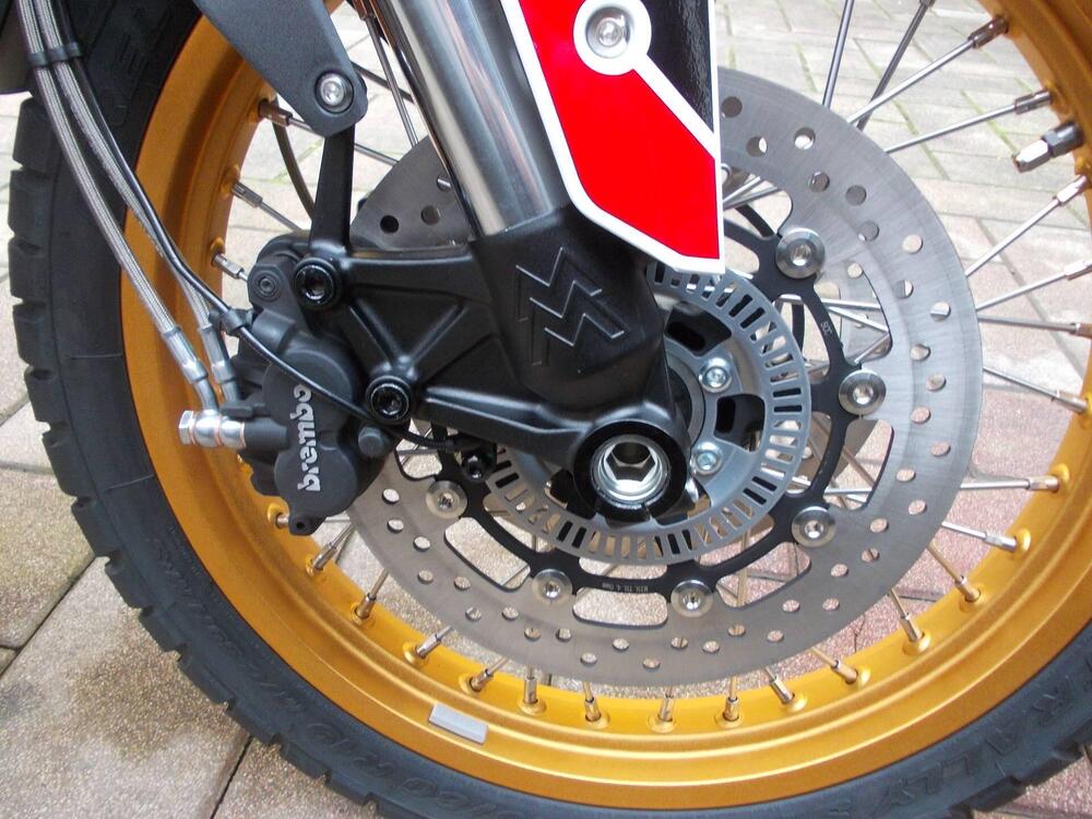 Moto Morini X-Cape 700 Gold Edition (2025 - 26) (6)