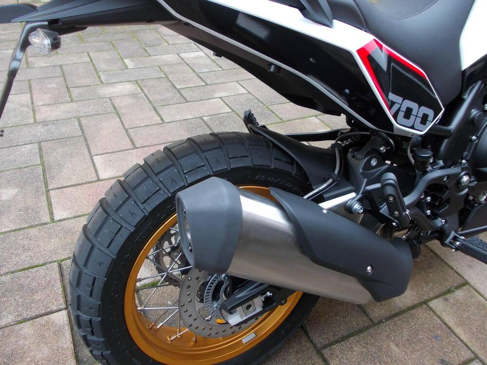 Moto Morini X-Cape 700 Gold Edition (2025 - 26) (8)