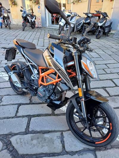 KTM 125 Duke (2021 - 23) usata