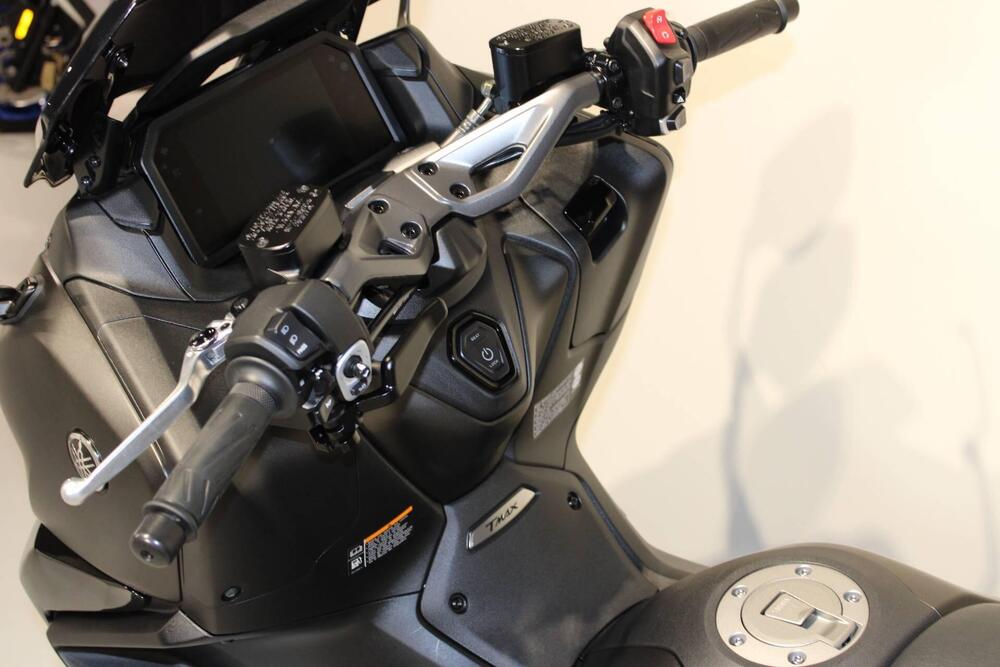 Yamaha T-Max 560 (2025) (5)