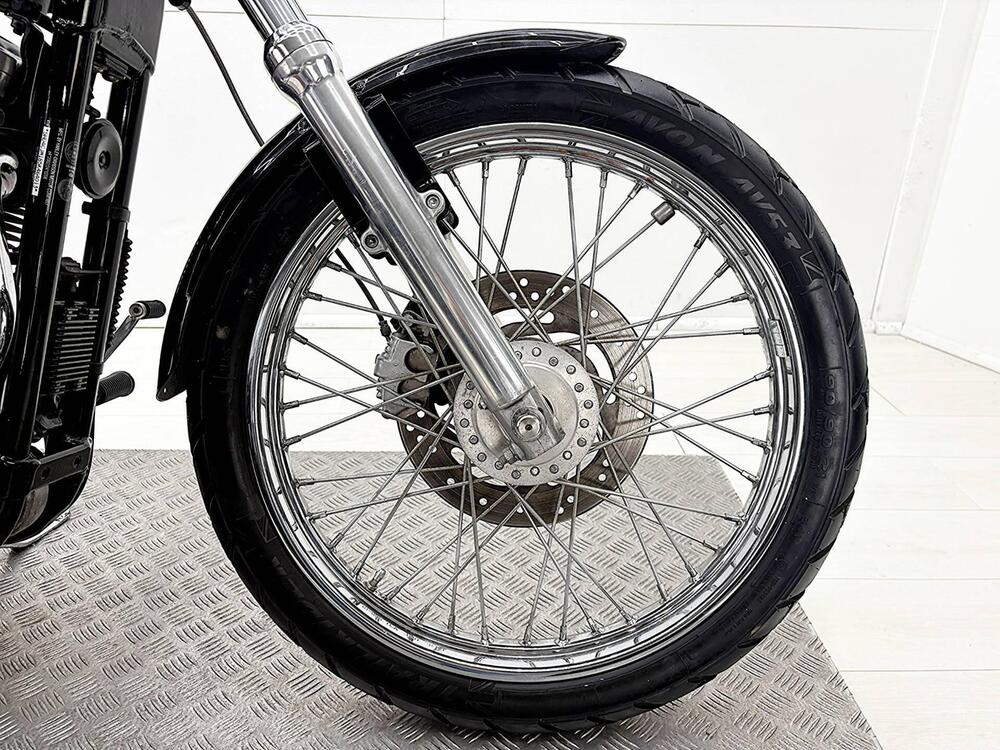 Harley-Davidson 883 Custom (2006 - 07) - XL 883C (13)