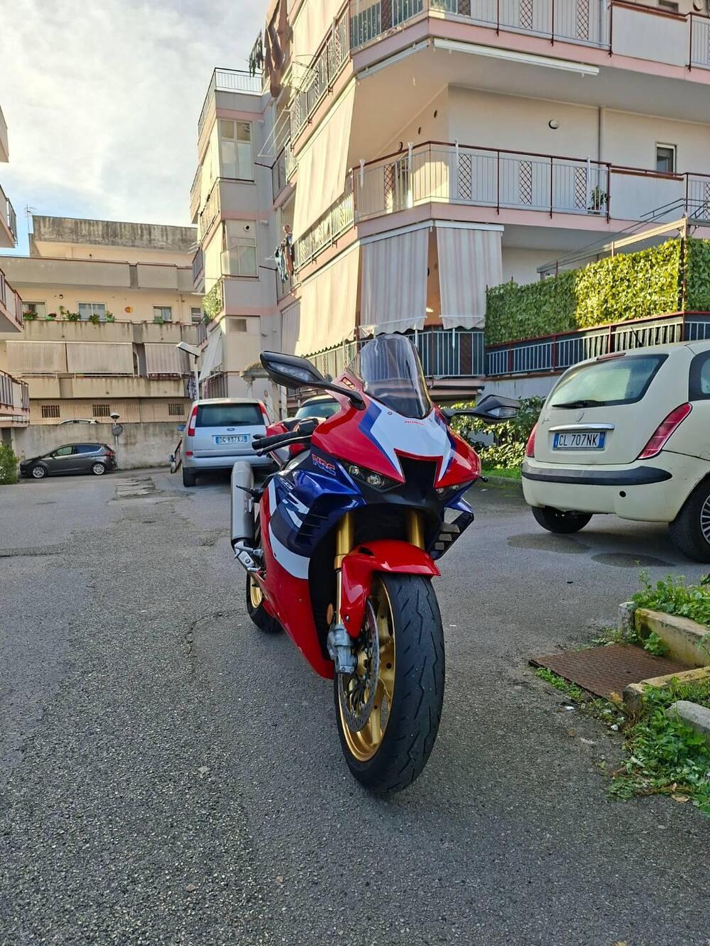 Honda CBR 1000 RR-R Fireblade SP (2022 - 23) (3)