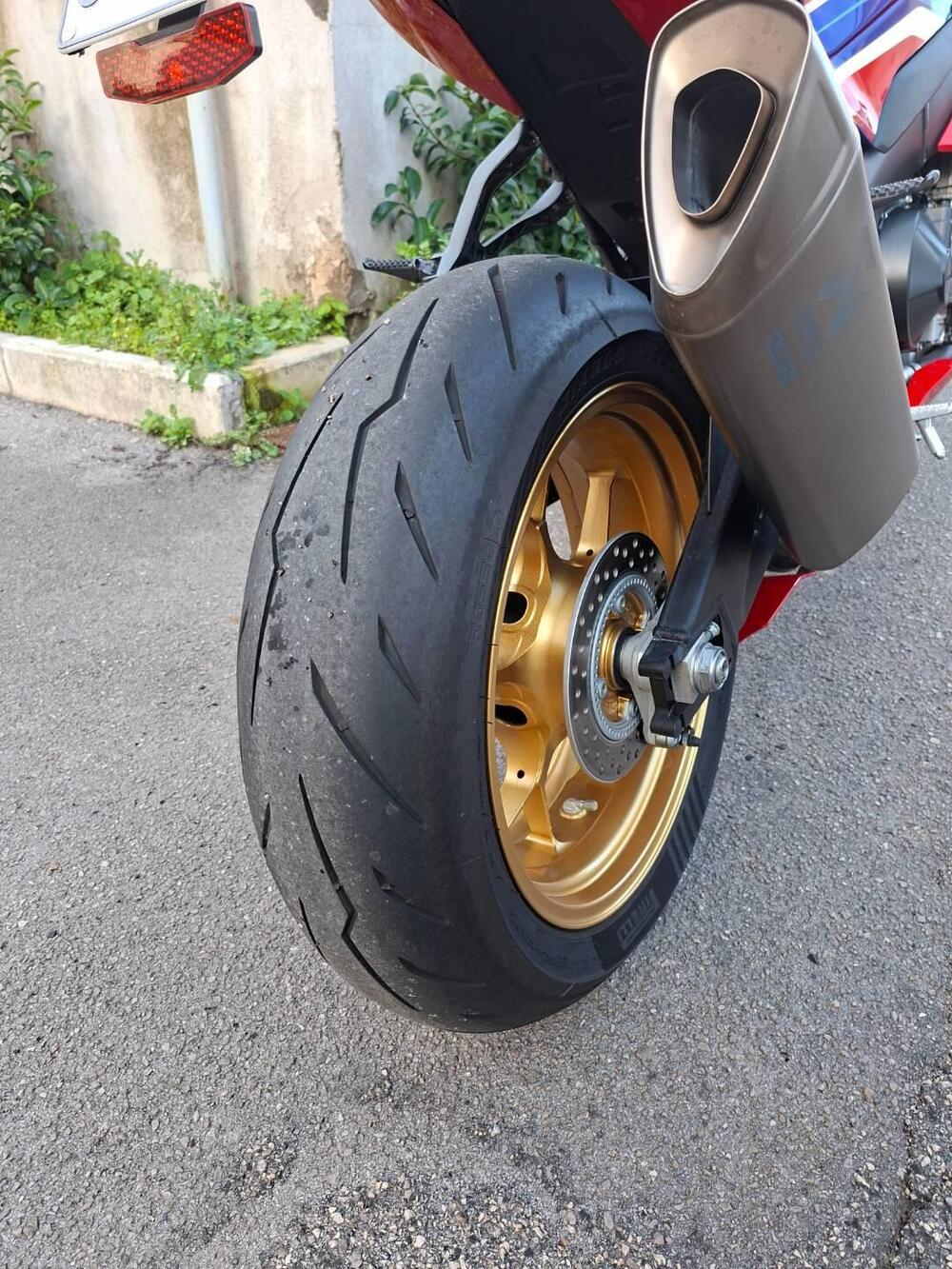 Honda CBR 1000 RR-R Fireblade SP (2022 - 23) (4)