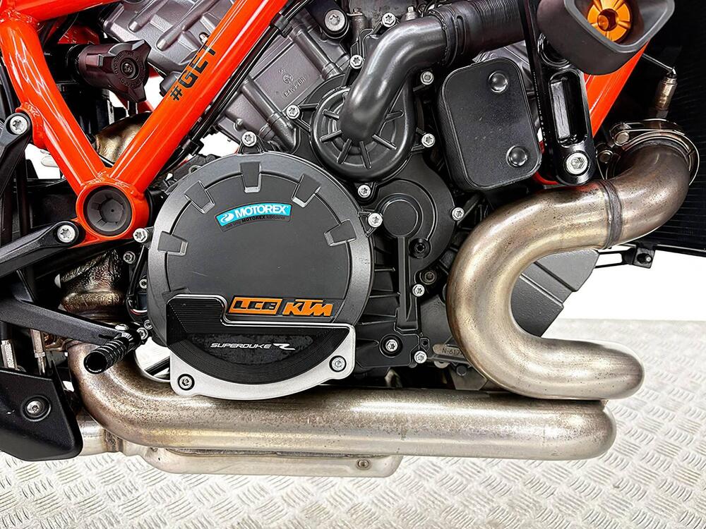 KTM 1290 Super Duke R (2022 - 23) (9)