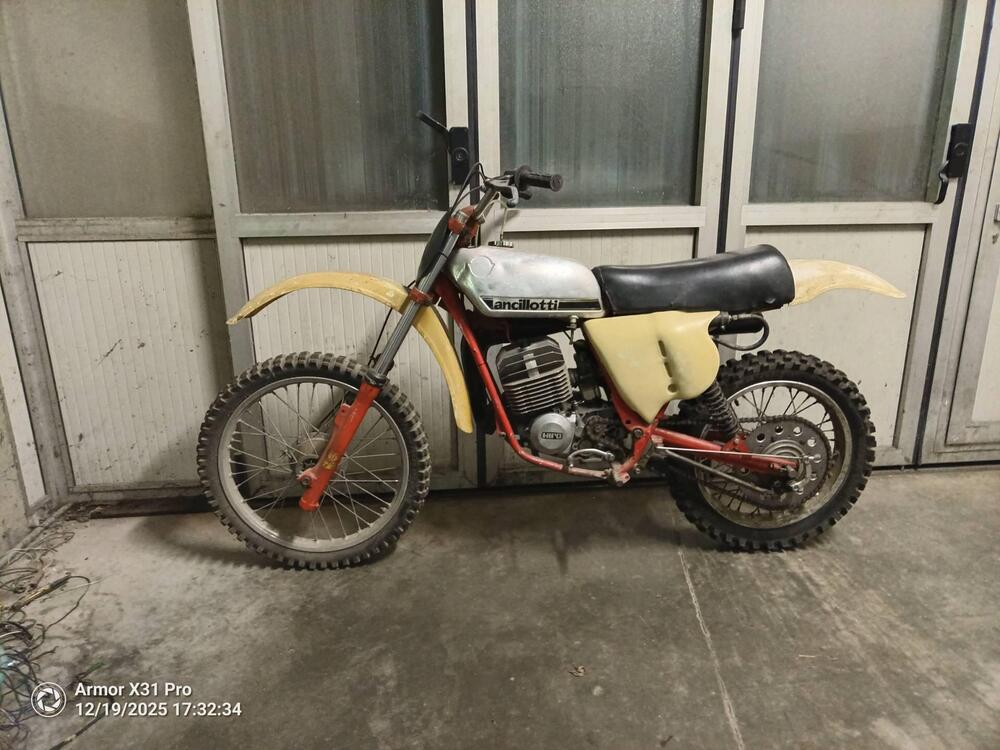 Ancillotti Scarab hiro  (2)