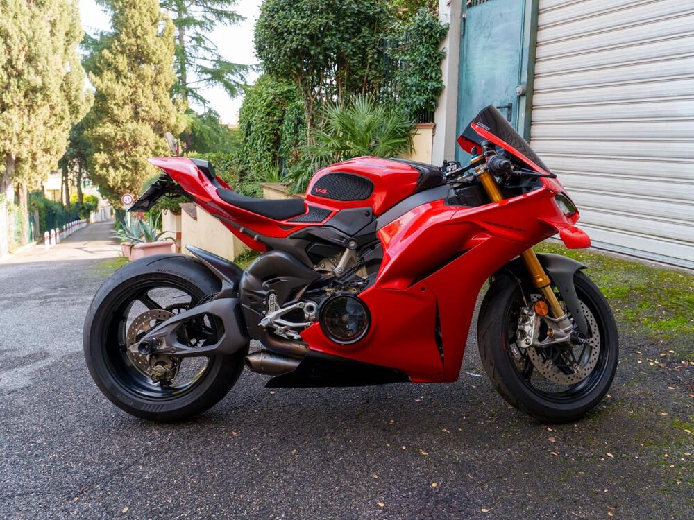 Ducati Panigale V4 S (2025)