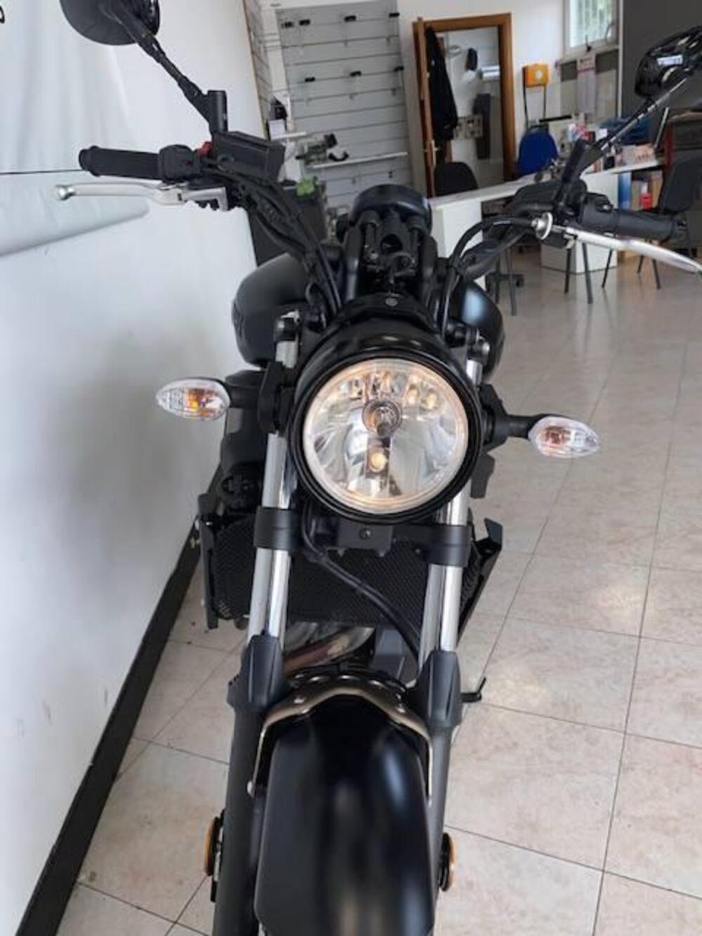 Yamaha XSR 700 (2021) (7)