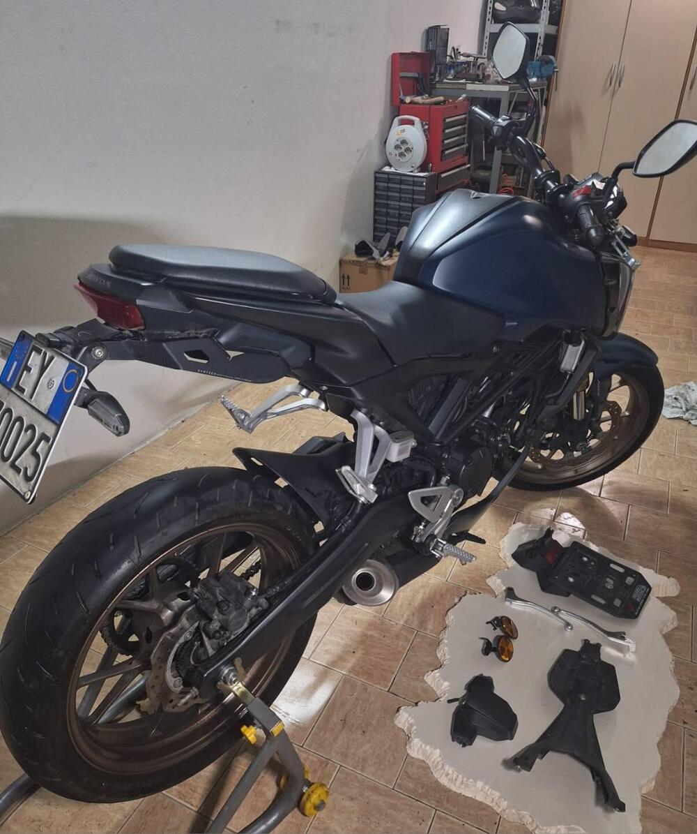 Honda CB 125 R (2021 - 23) (4)