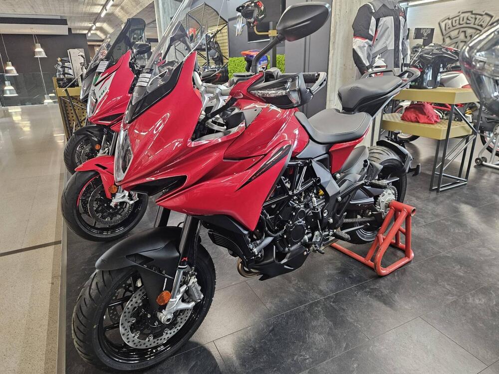 MV Agusta Turismo Veloce 800 Rosso (2021 - 23) (2)