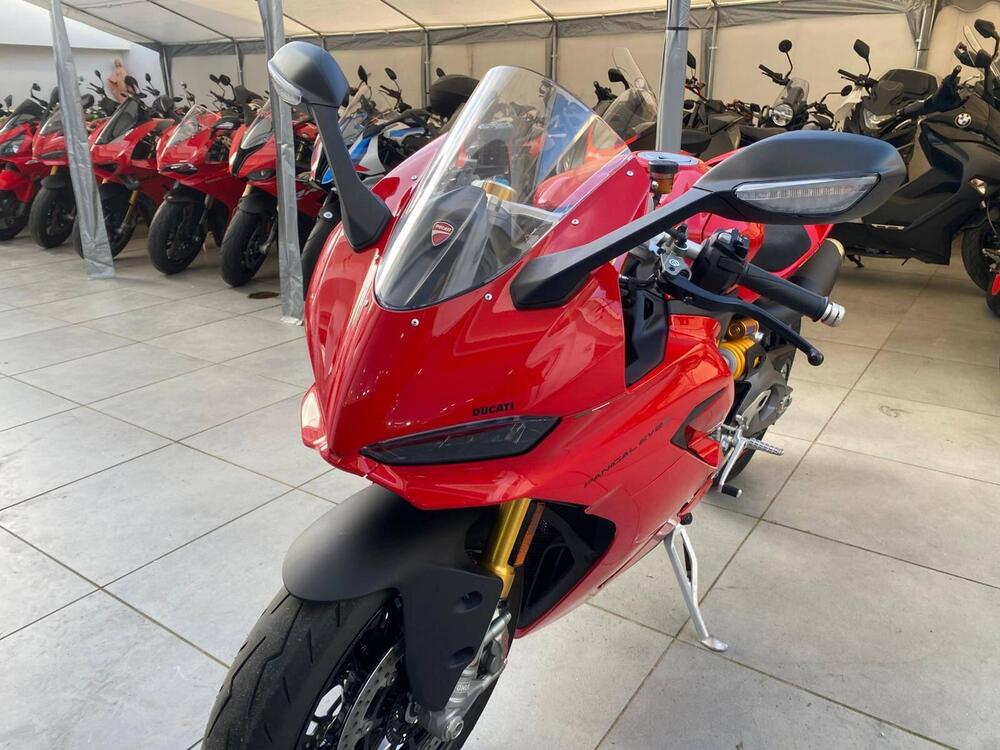 Ducati Panigale V2 S (2025) (5)