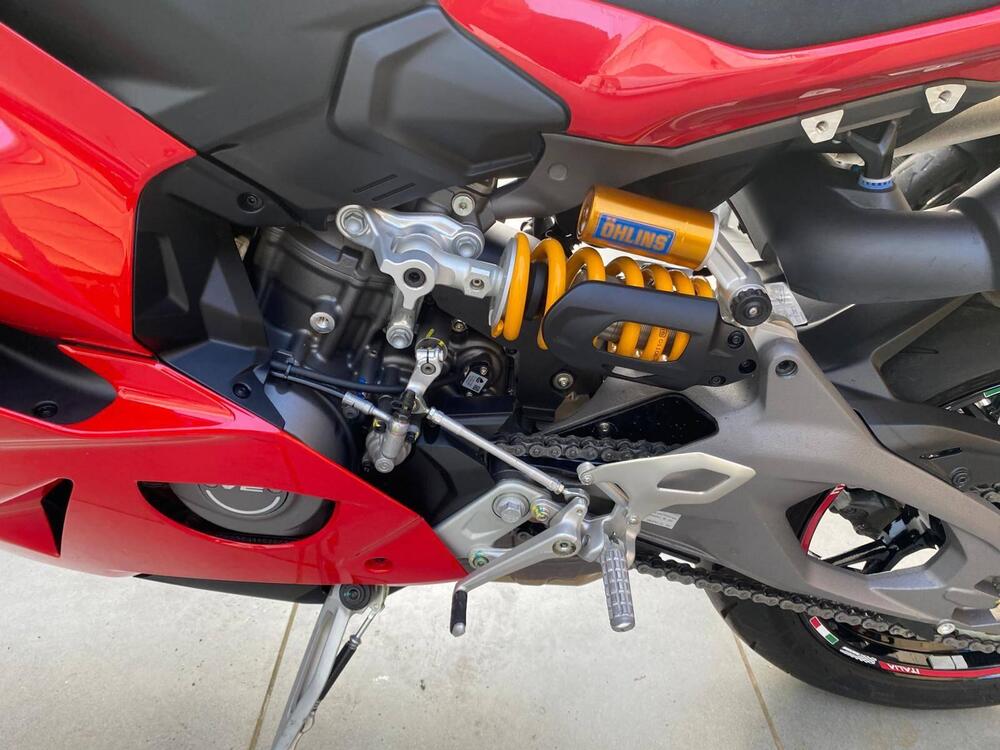 Ducati Panigale V2 S (2025) (9)