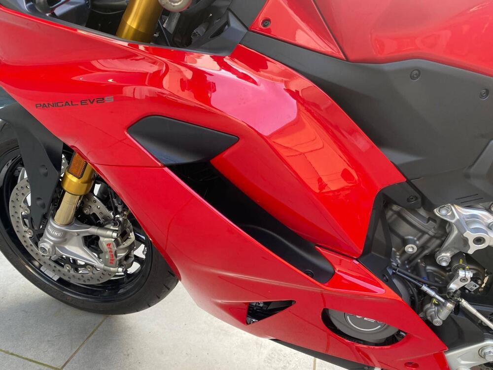 Ducati Panigale V2 S (2025) (12)