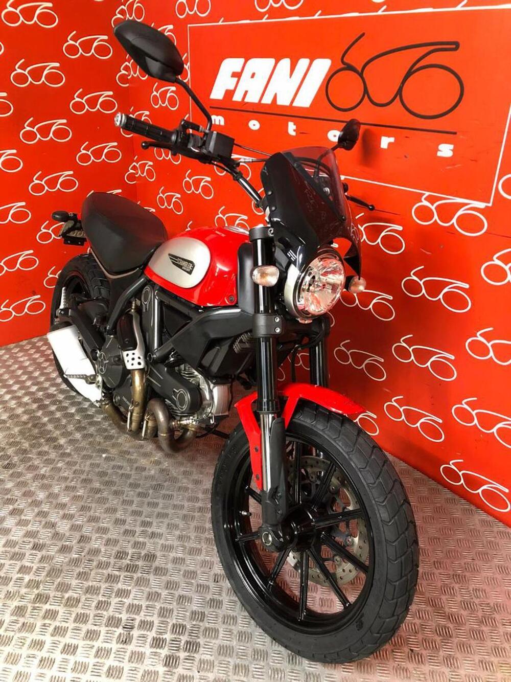 Ducati Scrambler 800 Icon (2015 - 16)