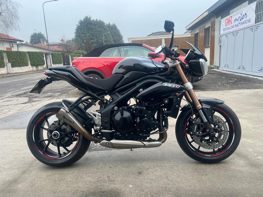 Triumph Speed Triple 1050 ABS (2011 - 15) (2)